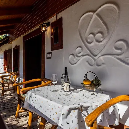 The Bird Of Happiness-heaven On Earth - Happy Ferienhaus