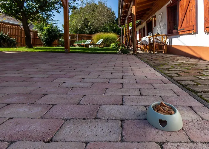 The Bird Of Happiness - Happy * Nemesbükk